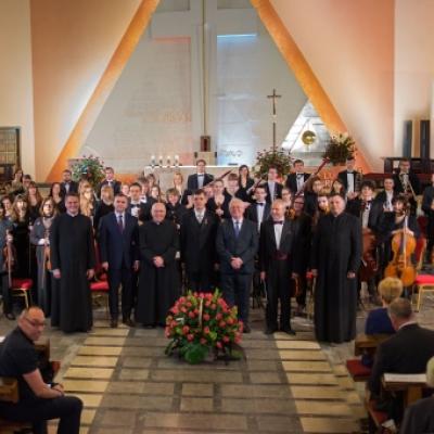 Nadzwyczajny koncert Symfoniczny Świętemu Janowi Pawłowi II In Memoriam - Puławy 2015